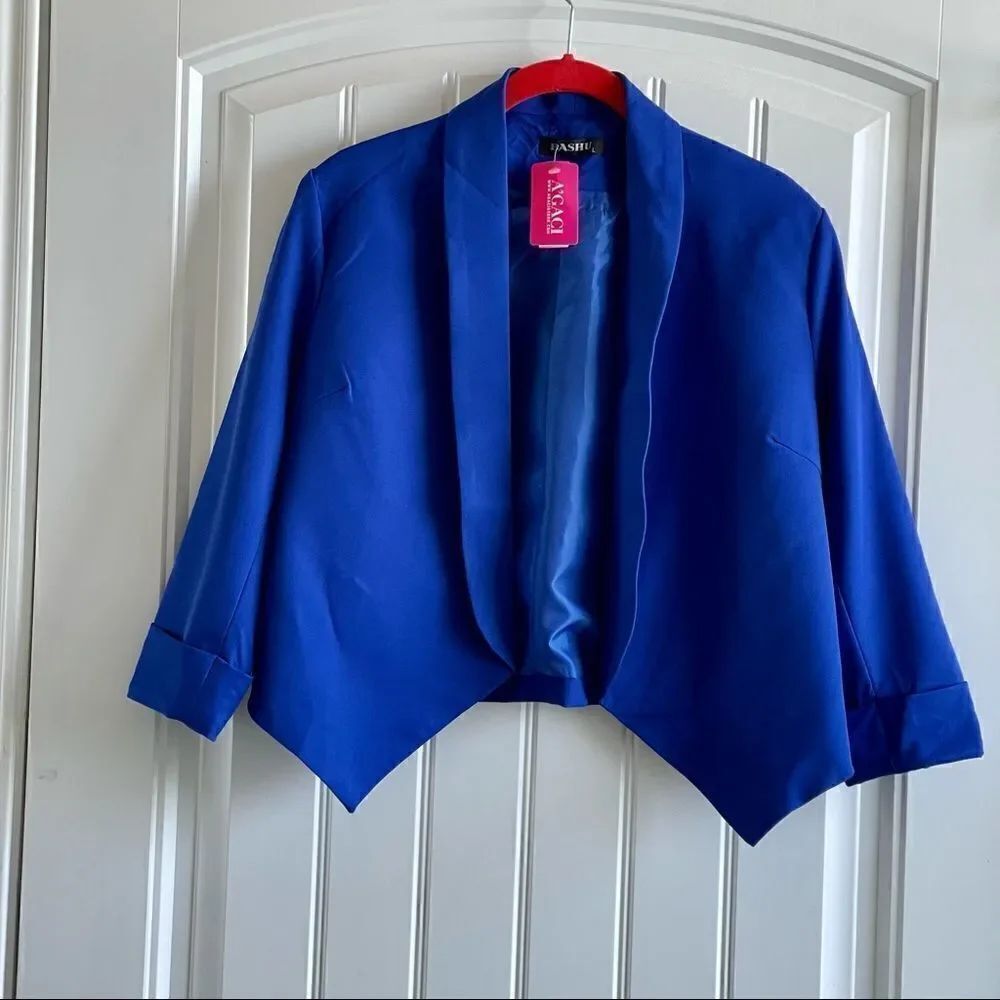 Bashu Vintage Royal Blue 3/4 Sleeve Cropped Boyfriend Blazer; SZ L; BNWT